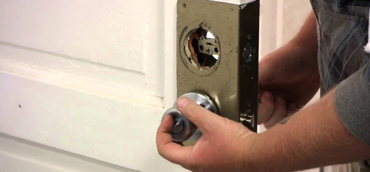 Home Lock Change in Larkspur